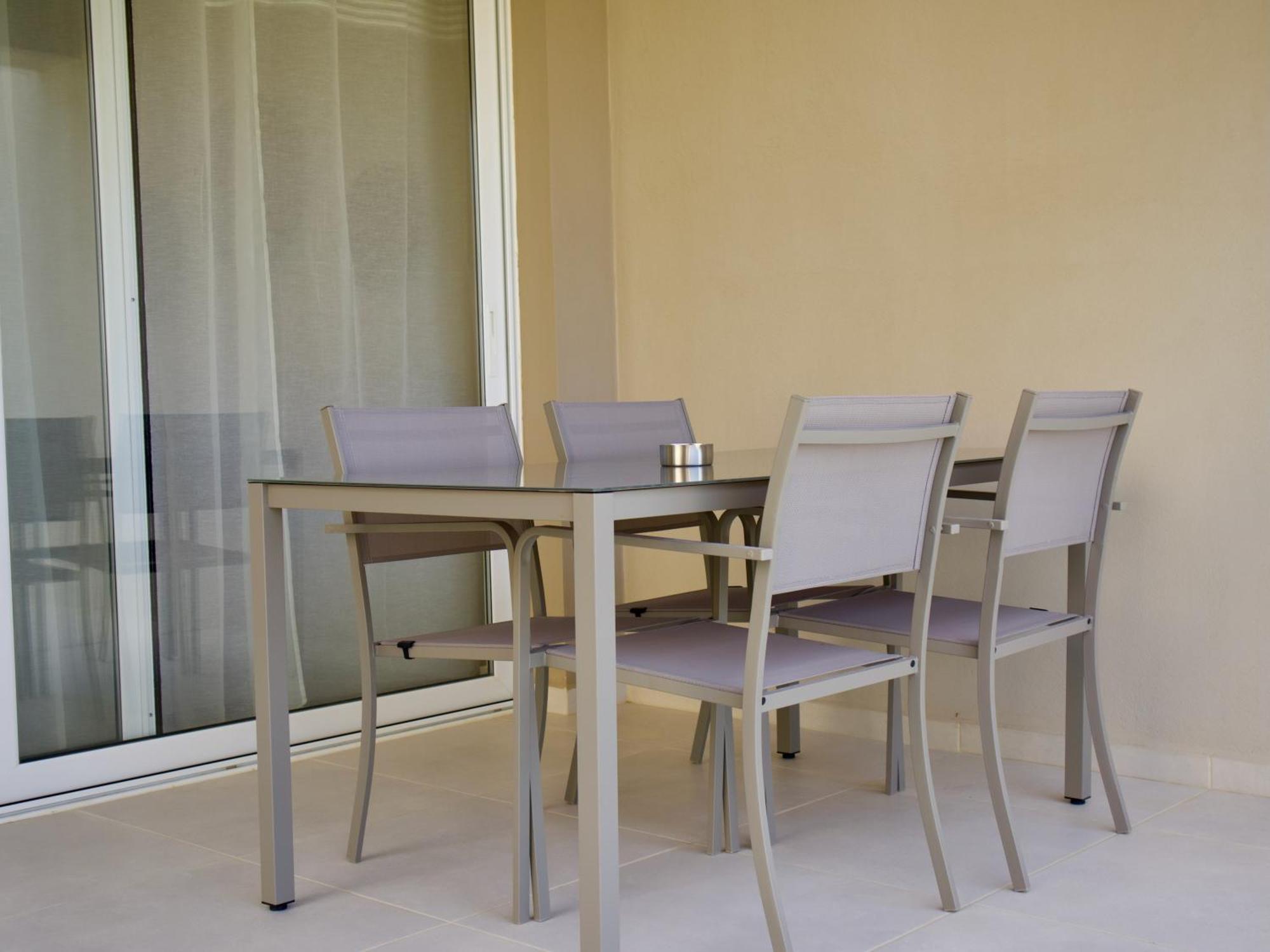 Resitour - Aphrodite Beachfront Pirgos Psilonerou Quarto foto